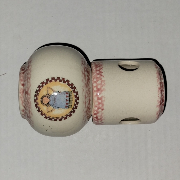 Vintage Christmas Potpourri Pot - Picture 2 of 7